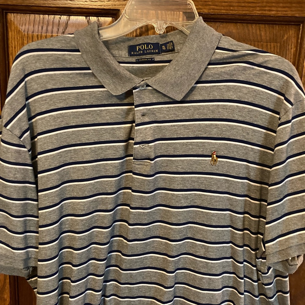 Nice Men Xl Polo Excellent Condition
